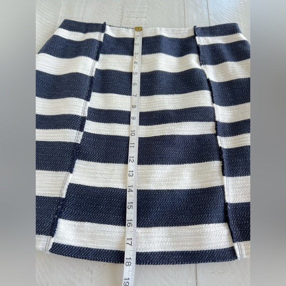 Loft Navy striped White Nautical | Coastal | Fisherman mini/midi skirt sz 8 NWT - Picture 6 of 7